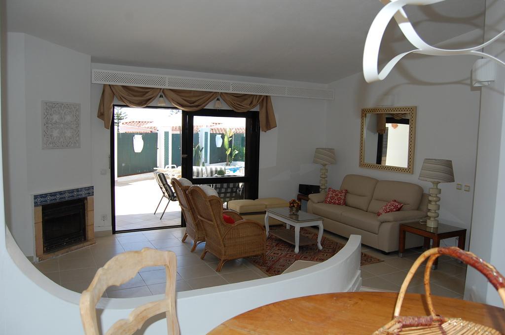 البوفيرا Villa Oura Beach المظهر الخارجي الصورة