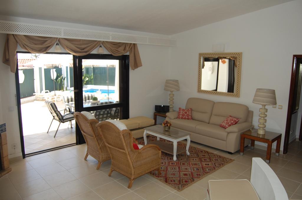 البوفيرا Villa Oura Beach المظهر الخارجي الصورة