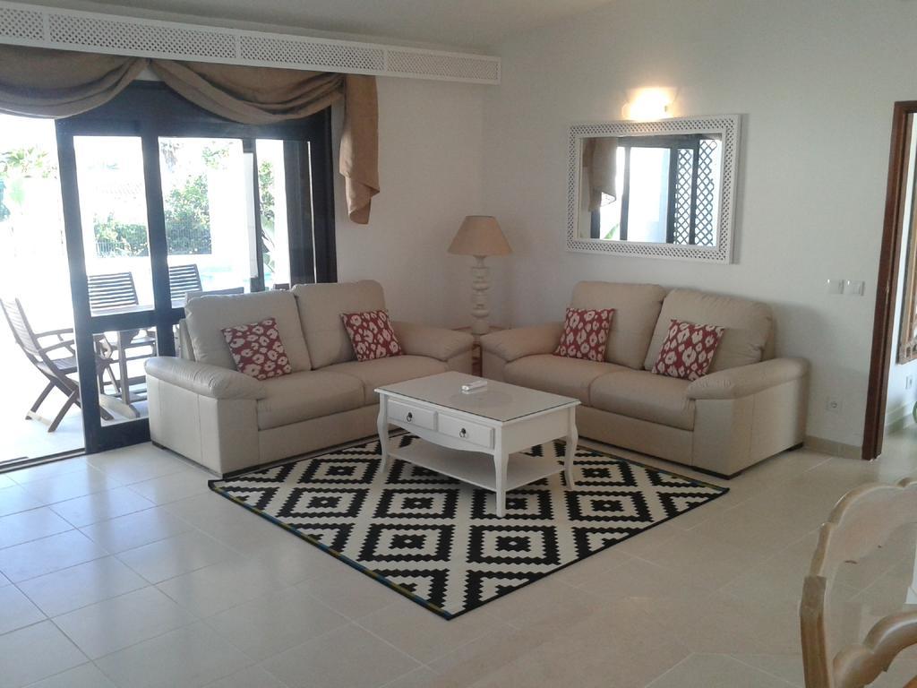 البوفيرا Villa Oura Beach المظهر الخارجي الصورة