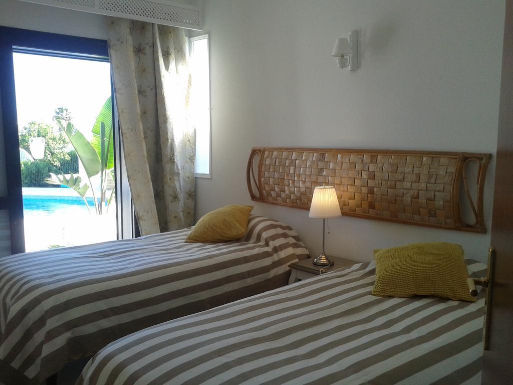 البوفيرا Villa Oura Beach المظهر الخارجي الصورة