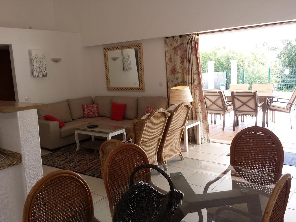 البوفيرا Villa Oura Beach المظهر الخارجي الصورة